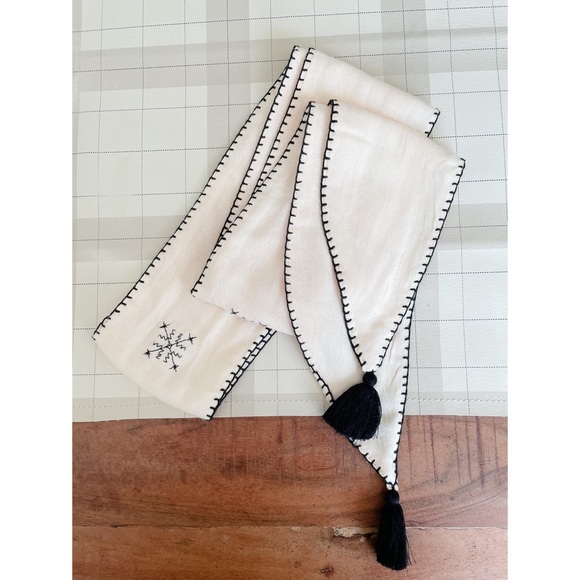 EBERJEY Embroidered Tunic Dress - Picture 4 of 5